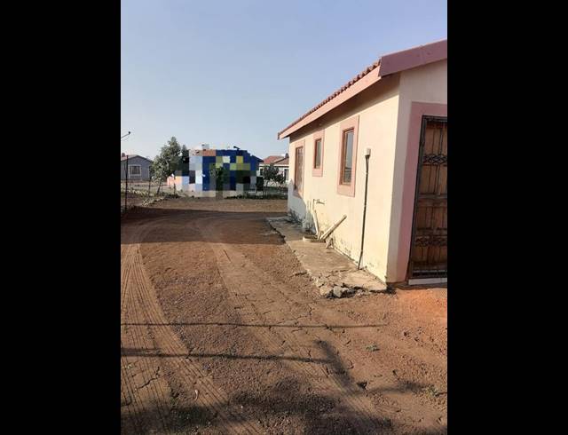2 BEDROOM HOUSE FOR SALE IN SOSHANGUVE SOUTH